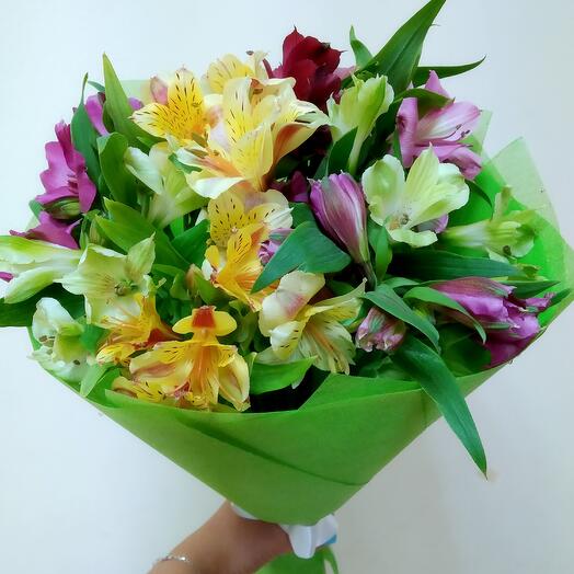 Bouquet of colorful alstroemeria 11pcs