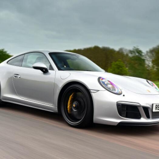 PORSCHE 911GTS ЗАЕЗД ПО ГОРОДУ ДЛЯ 3 ЧЕЛ