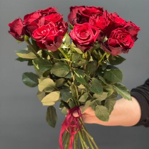 15 rosas escarlatas