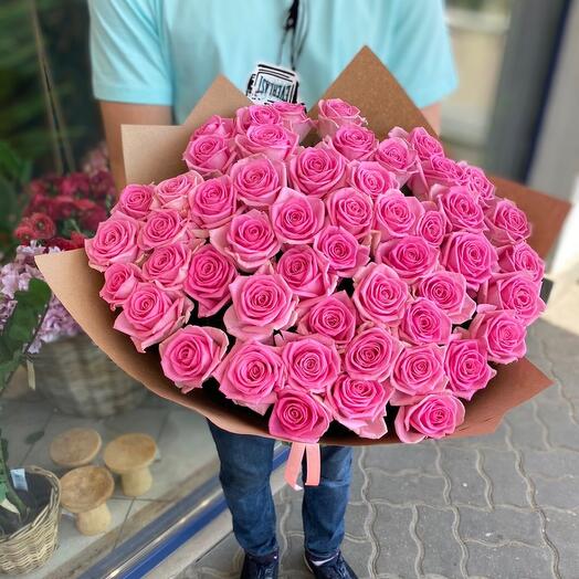 Ramo de rosas rosa Aqua 51pcs