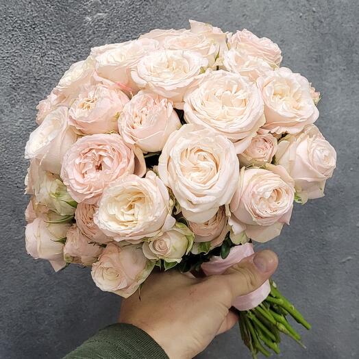 Свадебный букет из кустовых роз🌸