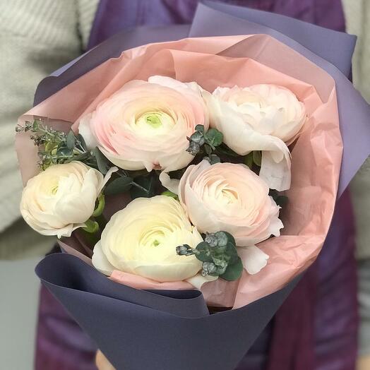 Ранункулюс Solo-5 с эвкалиптом