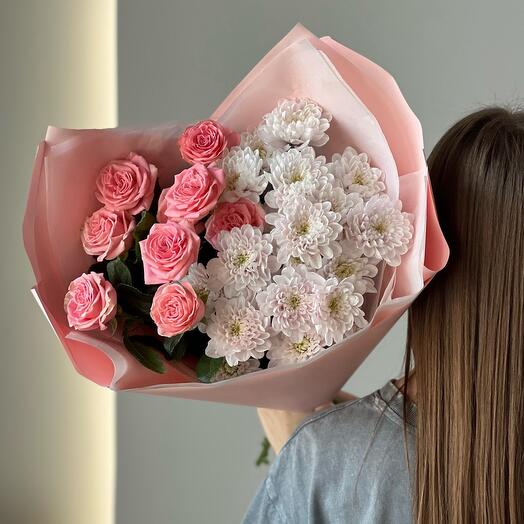 Delicate bouquet of bush roses ball musette and chrysanthemums