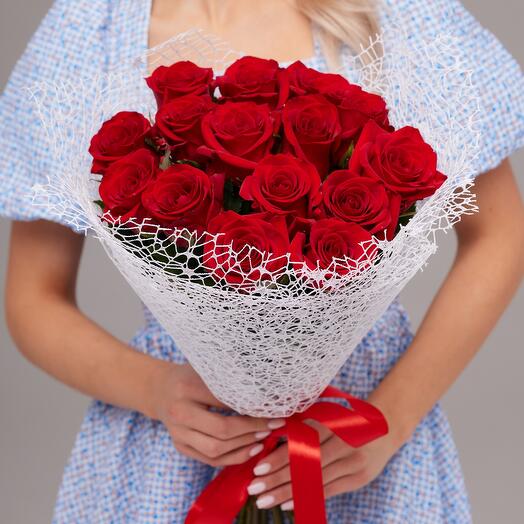 15 красных роз Premium