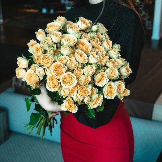 Monobucket made of bush roses