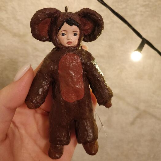 Ватная игрушка " мальчик в костюме чебурашки "