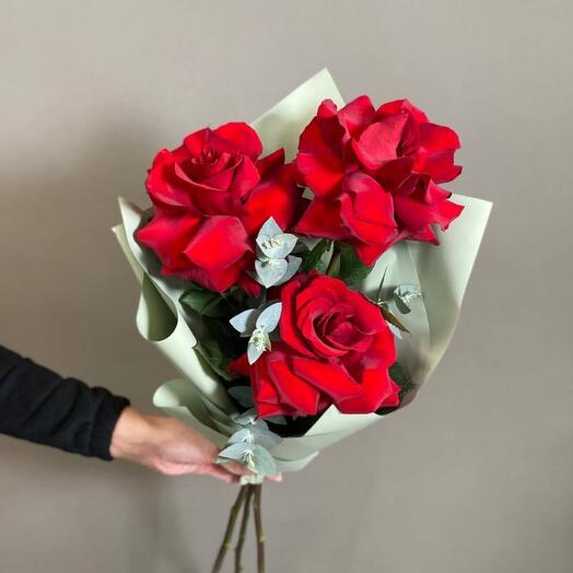 Красные французские розы🌹
