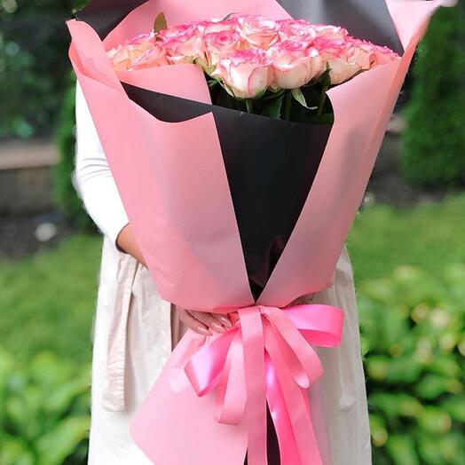 bouquet of 51 Jumilia roses in packaging