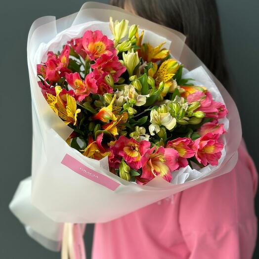 A bright bouquet with alstroemeria