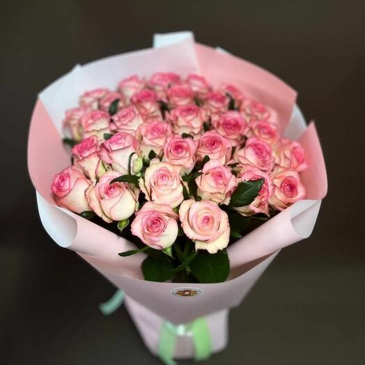 Букет из 31 розы Джумилия