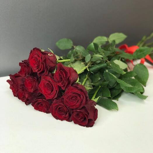 11 roses Ecuador