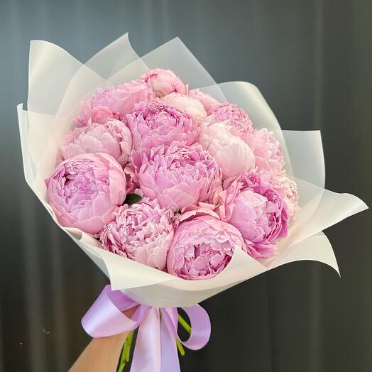 Mono peonies 1