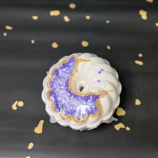Bath bomb doughnut with crystals