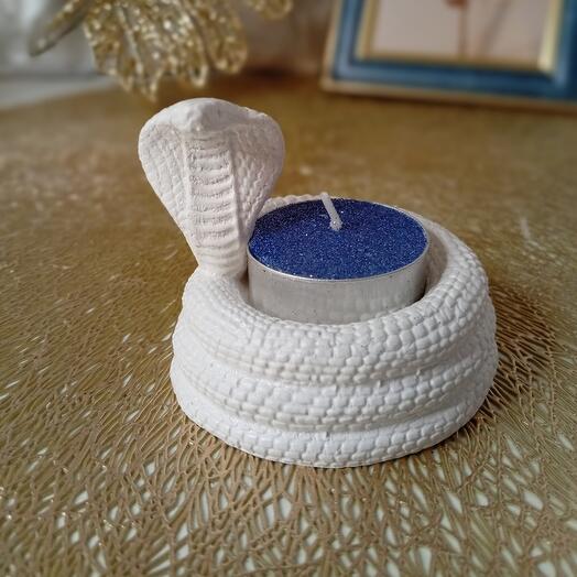 Подсвечник "кобра"