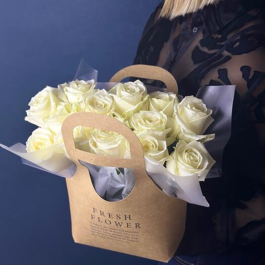 Handbag with white roses "Rose Sonata"