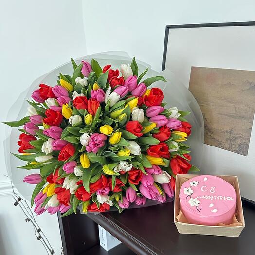 Комбо из 101 микс тюльпана и бенто тортика «С 8Марта»