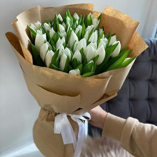 Белые тюльпаны45 шт