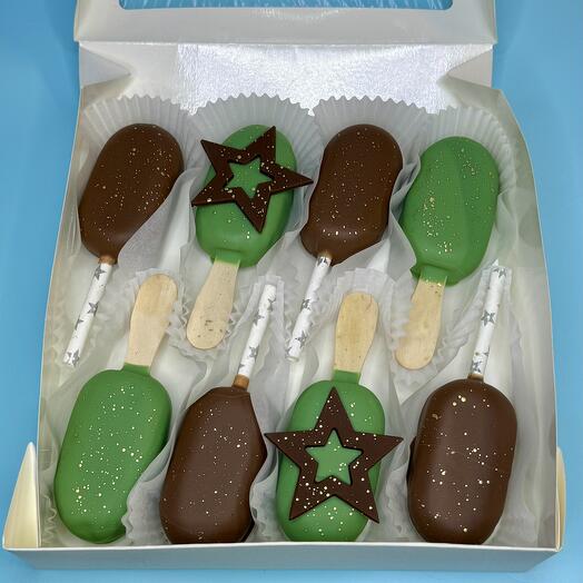 Ассорти картошки-эскимо в белом шоколаде с мужским декором (8 штук)