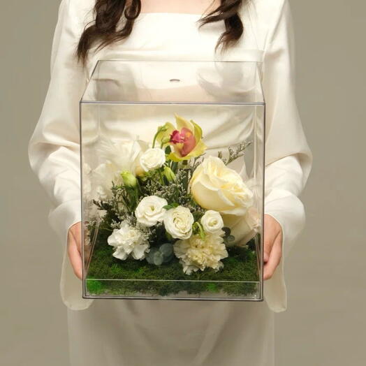 Цветущий куб (белые оттенки)