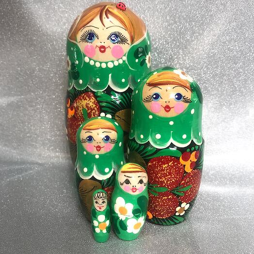 Матрешка Ягодки Цветочки Божья Коровка