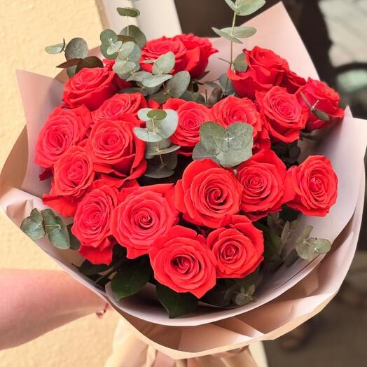 Scarlet roses premium class (21 pic)