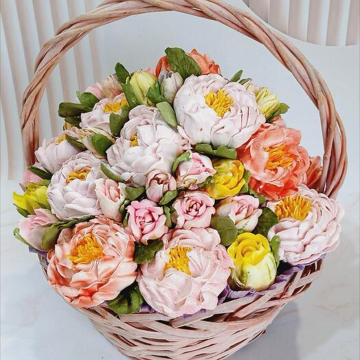 Зефирные пионы и тюльпаны
