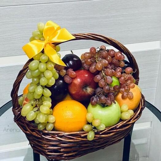Корзинка с фруктами "Витаминки"