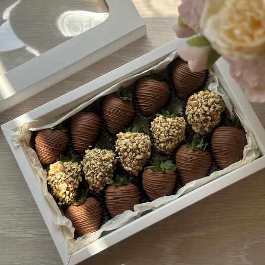 Клубника в шоколаде 15шт