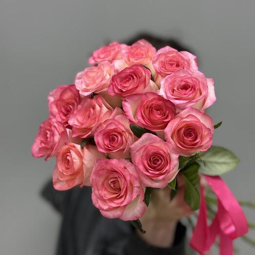 15 ароматных роз Джумилия