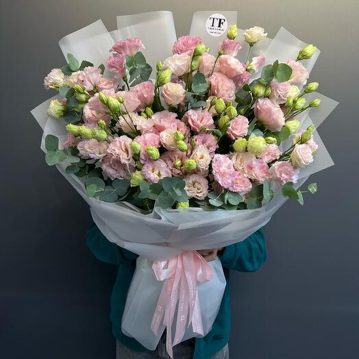 Обьемный букет Эустомы (Лизиантус)