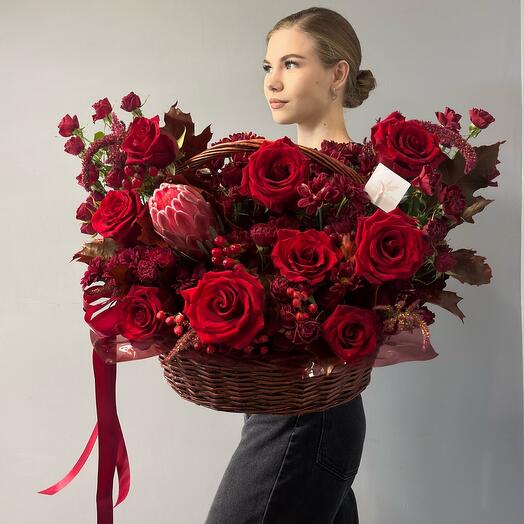 Корзина «Красный бархат»