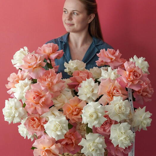 Basket - Peachy - French Roses