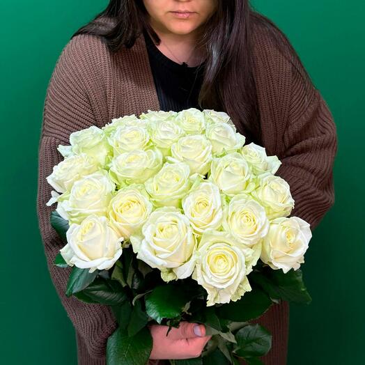 Классический букет из 25 Белых роз