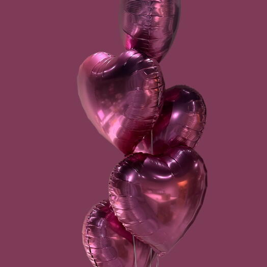 5 różowych balonów w kształcie serca