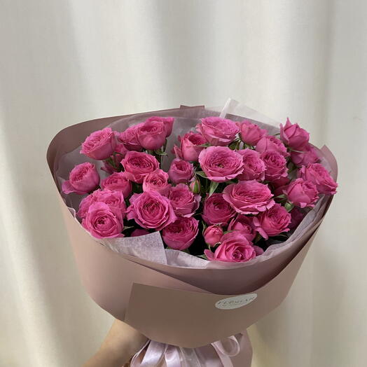 Кустовые розы 7 веток