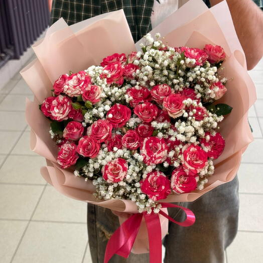 Кустовые розы "Фаерфокс и гипсофила