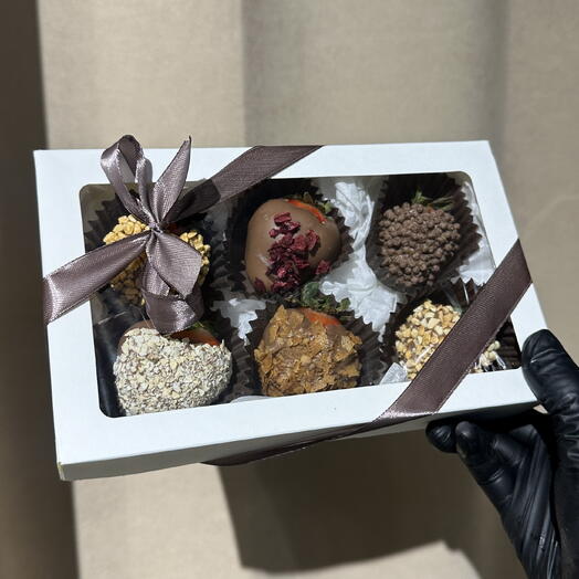 Клубника в шоколаде набор из 6 шт