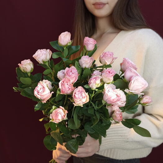 5 розовых кустовых розочек