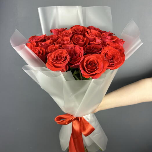 Букет Розы алые 25 шт