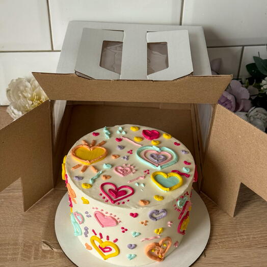 Яркий торт с сердечками яркие рисунки