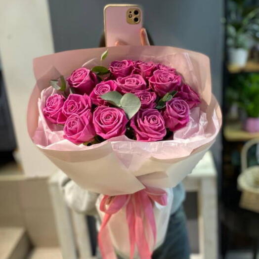Букетик из 15 ароматных розовых розочек💕