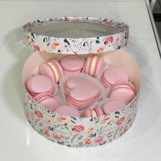 Розовые макаронсы 11 штук