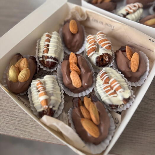 Королевские финики в шоколаде 9 штук