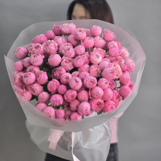 Букет из 25 кустовых пионовидных роз, размер L, от "Di_Flowerslab"
