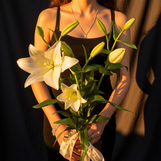Букет из белых лилий под ленту, 3 шт