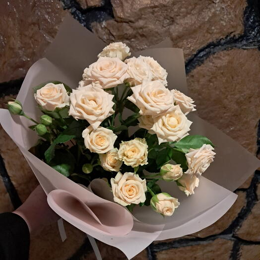 Букет из 5 роз кустовых🌹
