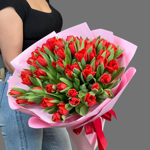 Букет из 51 тюльпанов