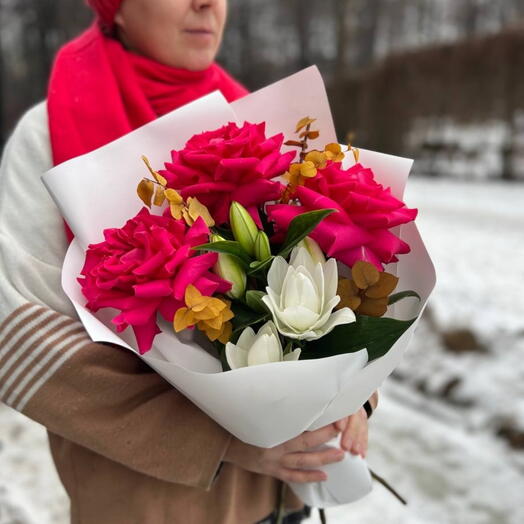 Букет из французских роз и лилии