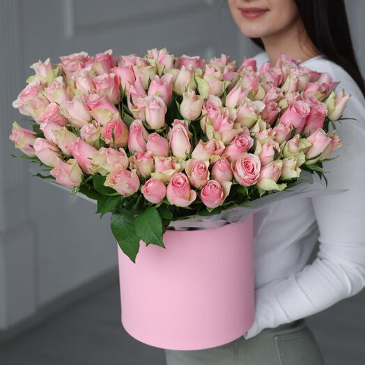 101 розовая роза в шляпной коробке