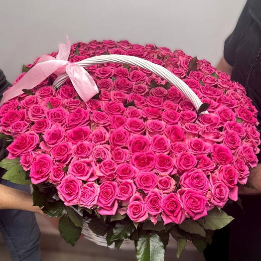 Корзина из 151 розовой розы 💖 Большой и нежный букет в корзине